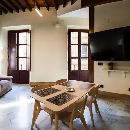 Apartamentos Reyes Católicos by Medina Living-3